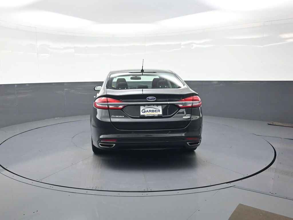 Used 2017 Ford Fusion SE Sedan