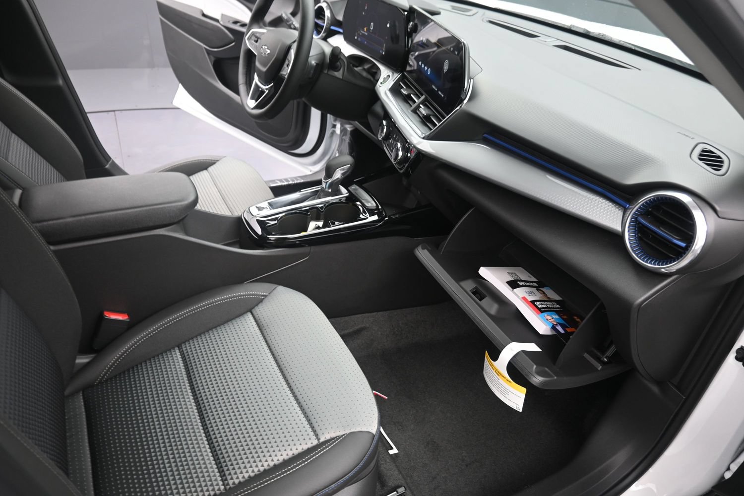 2026 Chevrolet Trax LT - Photo 38