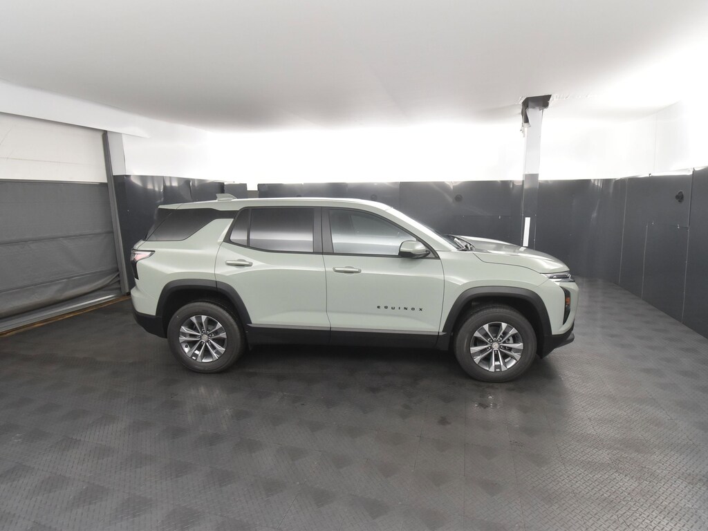New 2026 Chevrolet Equinox LT SUV