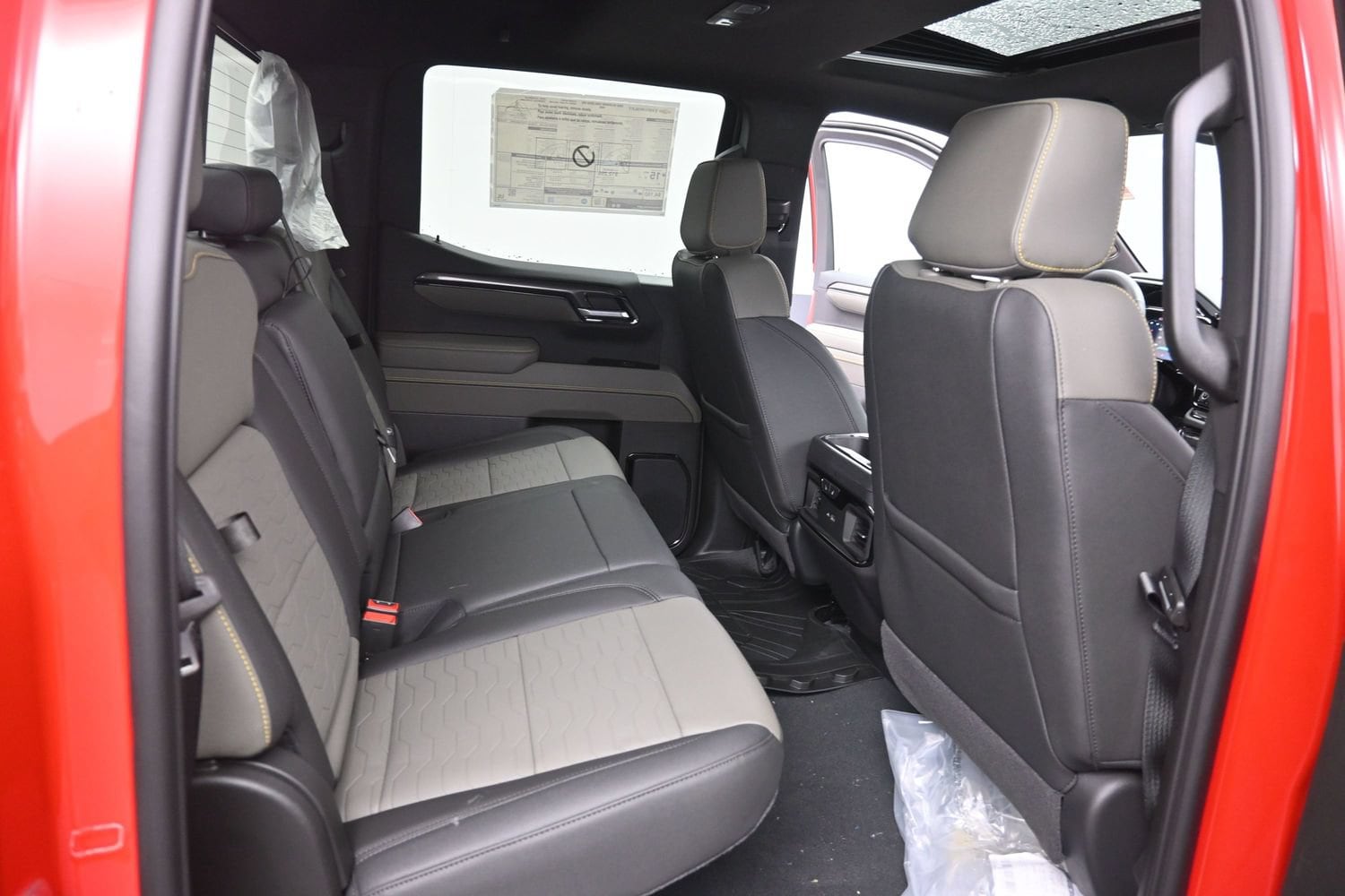 2026 Chevrolet Silverado 1500 ZR2 - Photo 40