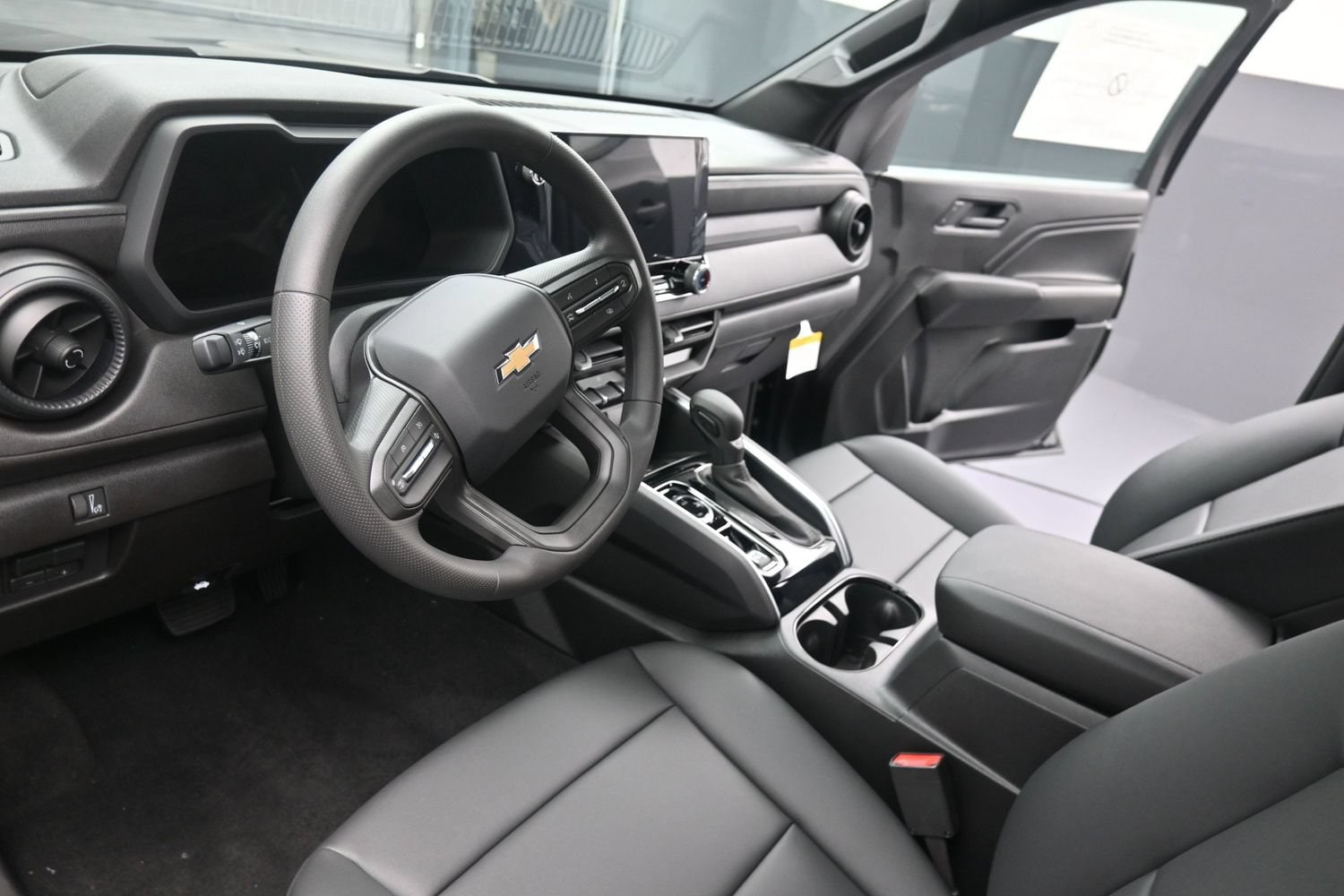 2026 Chevrolet Colorado Work Truck - Photo 18