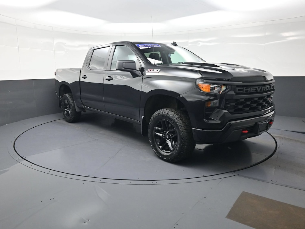 Used 2025 Chevrolet Silverado 1500 Custom Trail Boss Truck