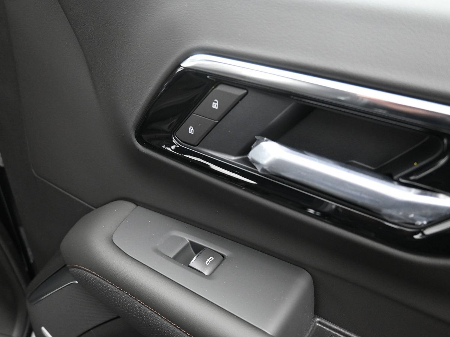 2026 Chevrolet Suburban High Country - Photo 40