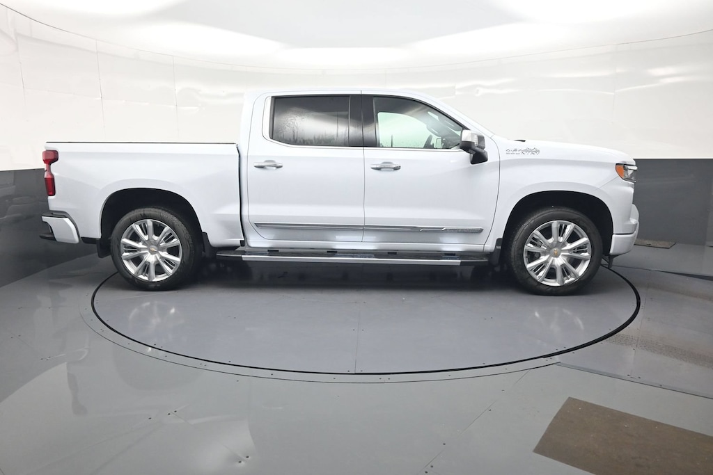 New 2026 Chevrolet Silverado 1500 High Country Truck
