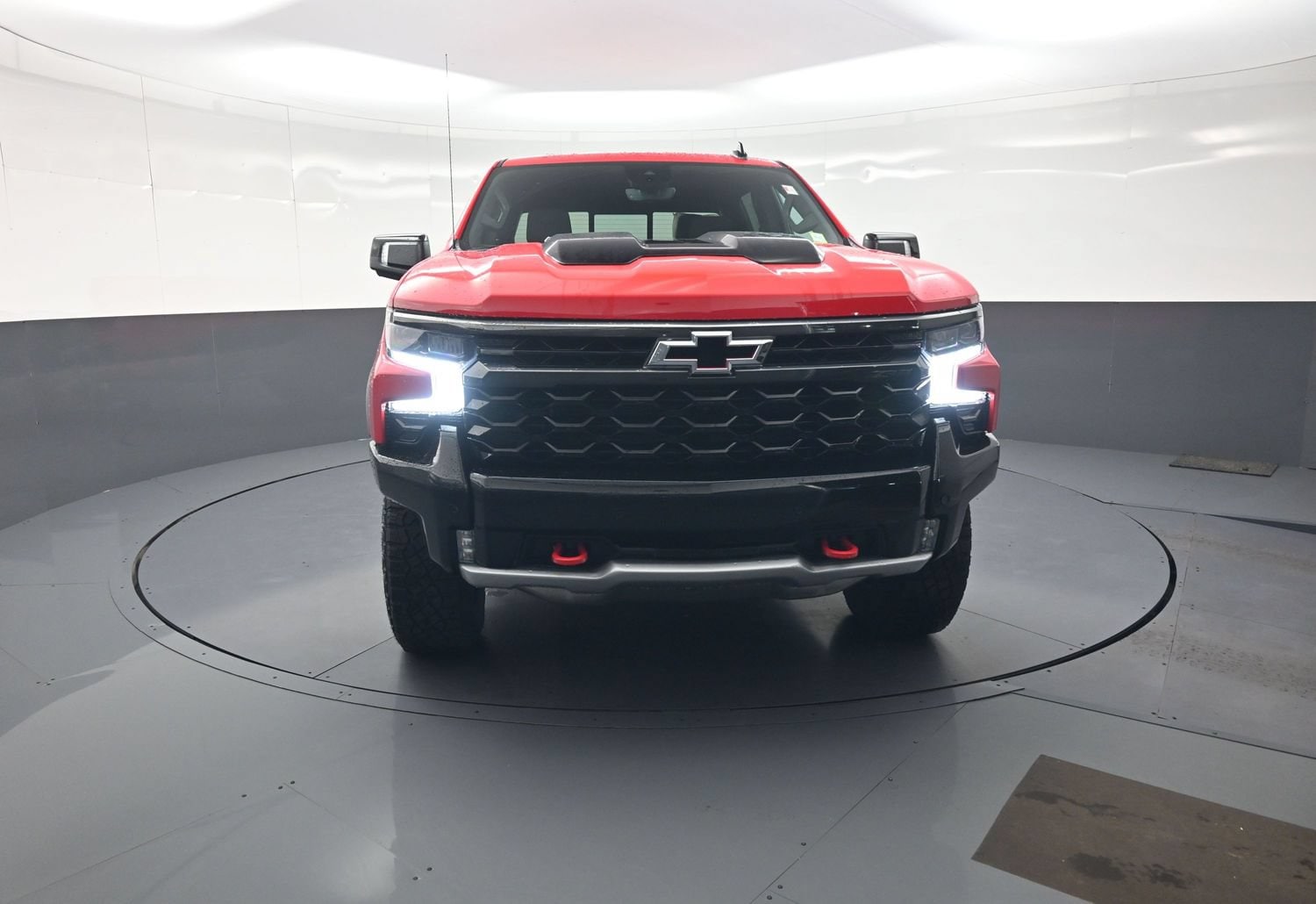 2026 Chevrolet Silverado 1500 ZR2 - Photo 8
