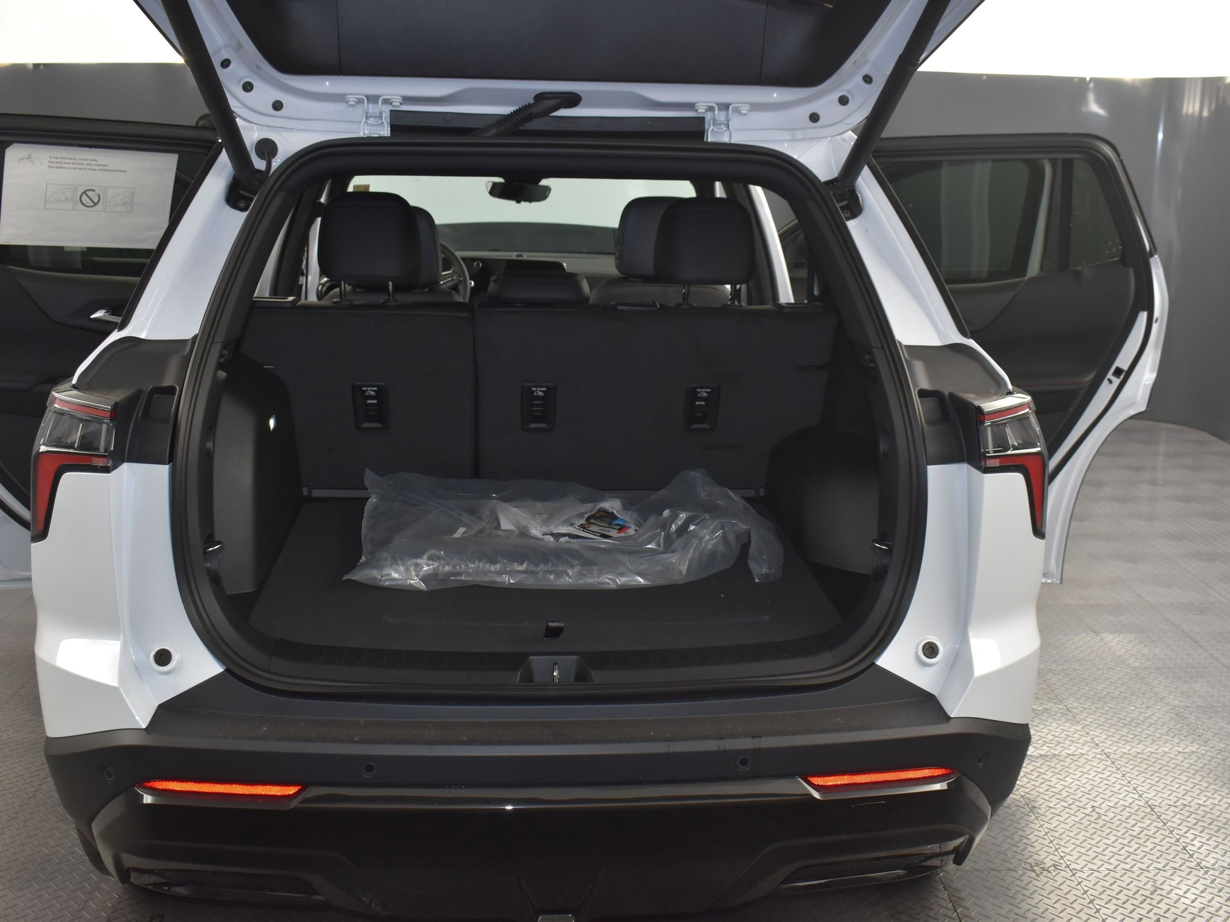 2026 Chevrolet Equinox RS - Photo 11