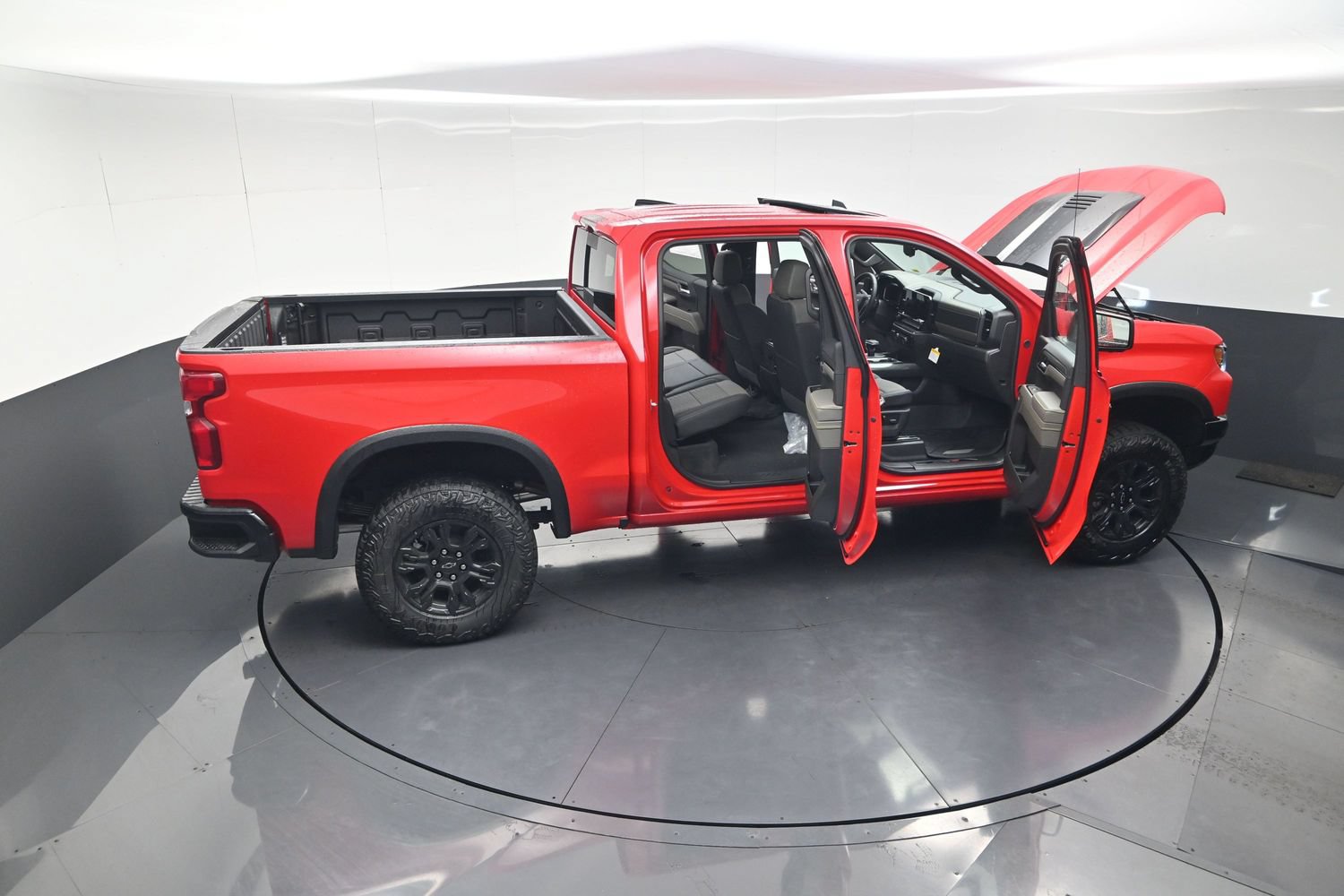 2026 Chevrolet Silverado 1500 ZR2 - Photo 14