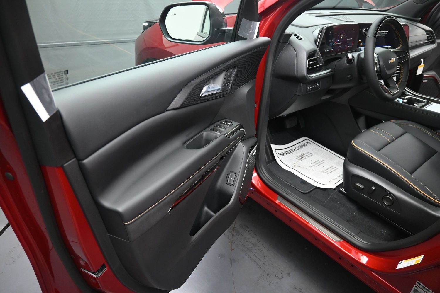 2027 Chevrolet Traverse High Country - Photo 19