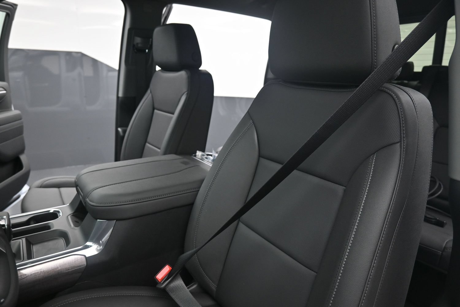 2026 Chevrolet Silverado 1500 LTZ - Photo 18