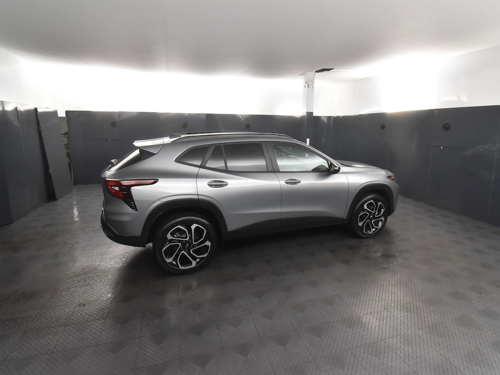 New 2025 Chevrolet Trax 2RS SUV