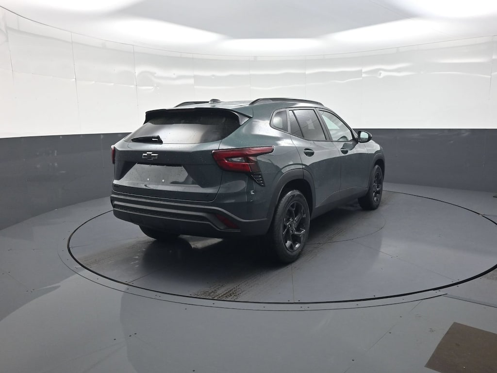 New 2026 Chevrolet Trax LT SUV