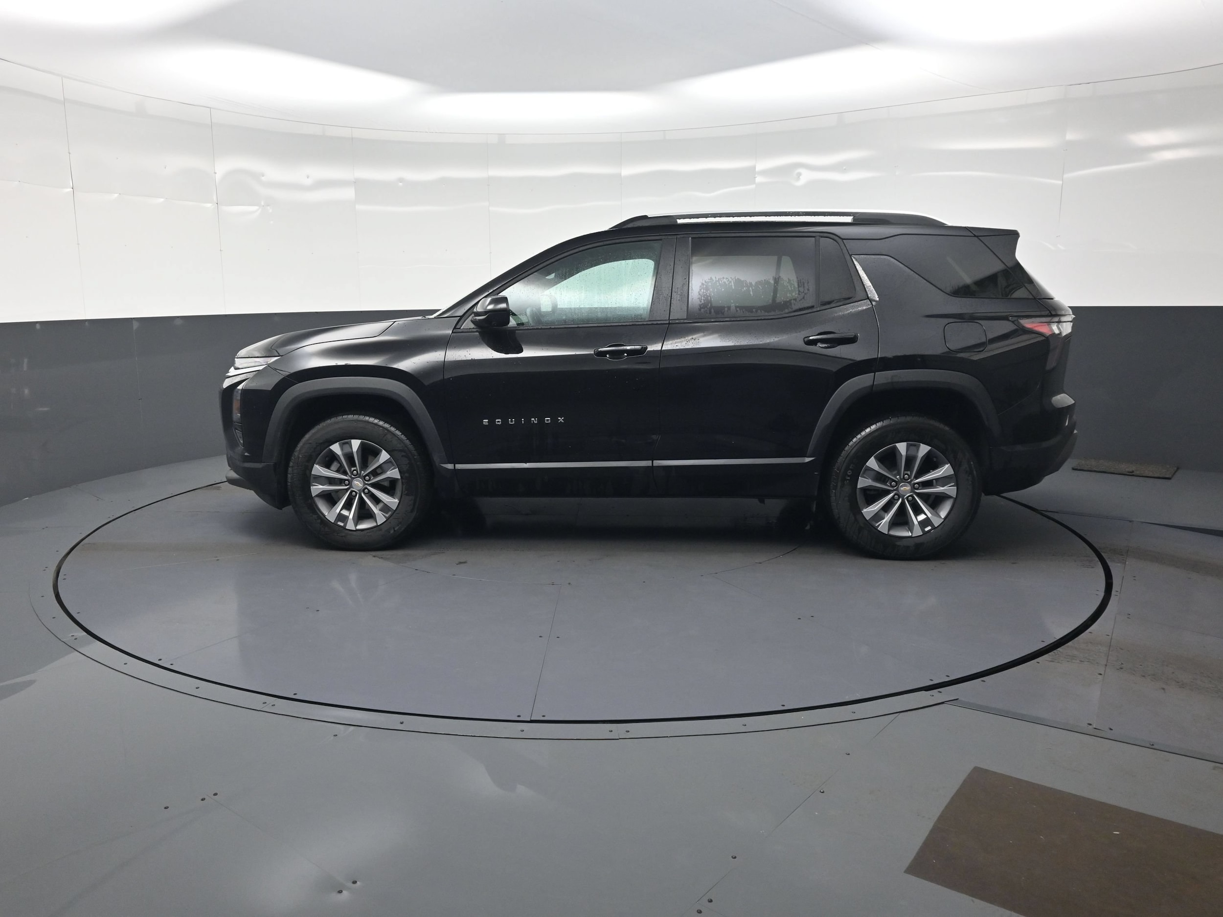 2026 Chevrolet Equinox LT - Photo 6