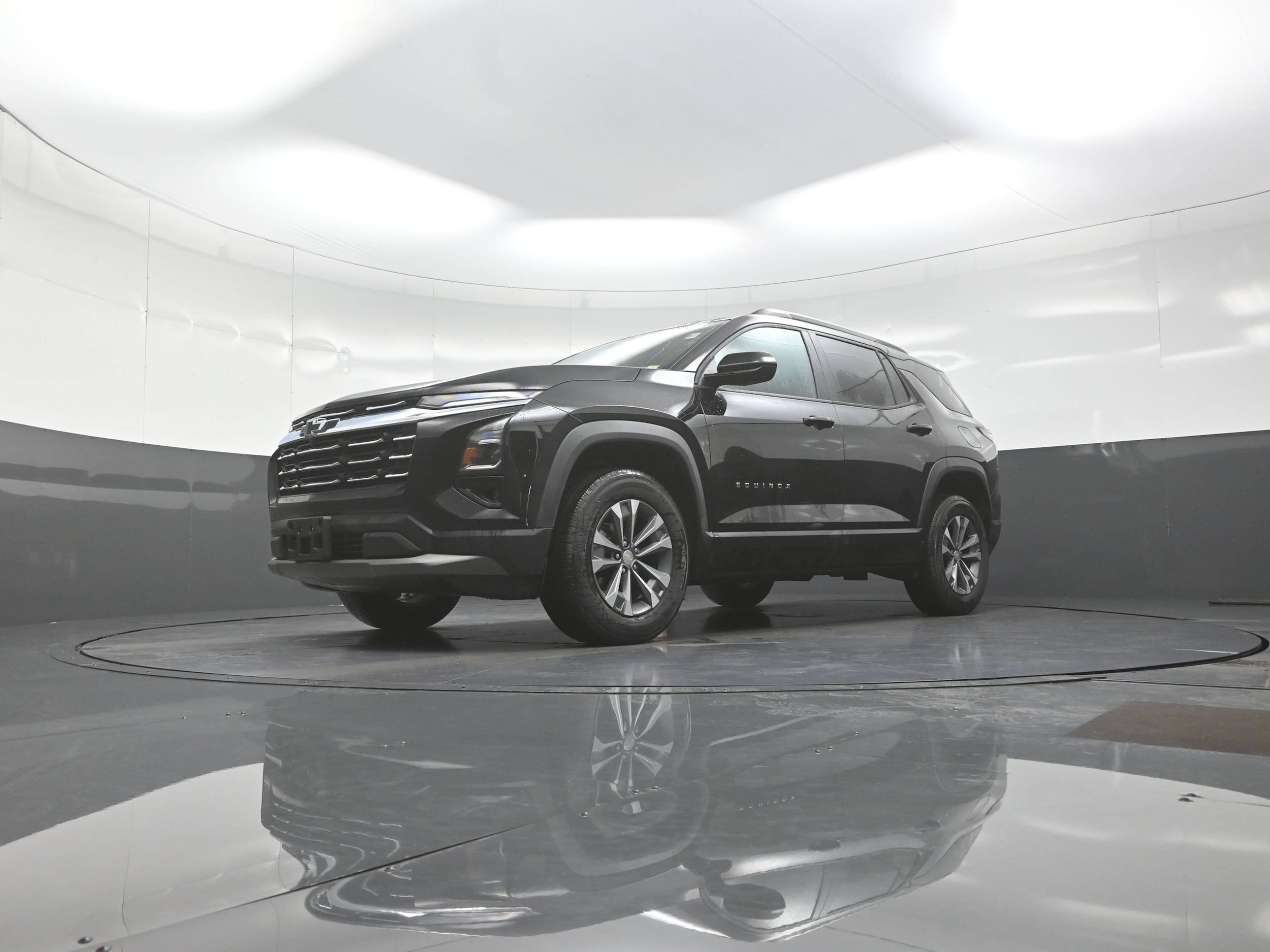 2026 Chevrolet Equinox LT - Photo 11