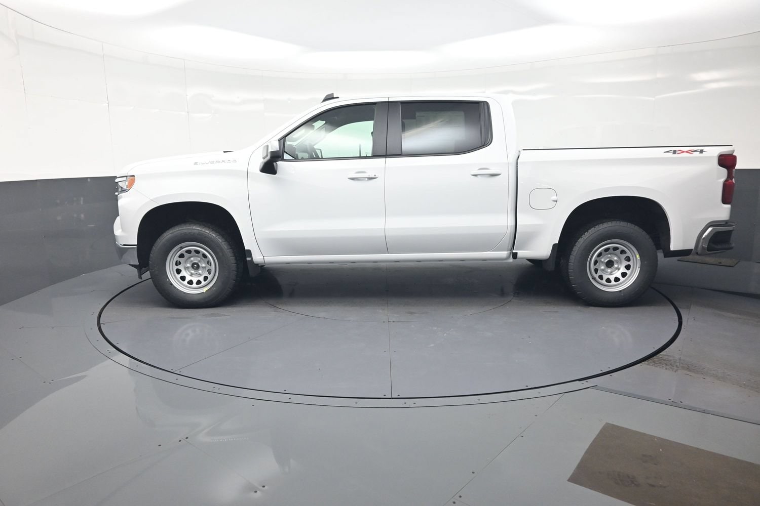 2026 Chevrolet Silverado 1500 LT - Photo 6