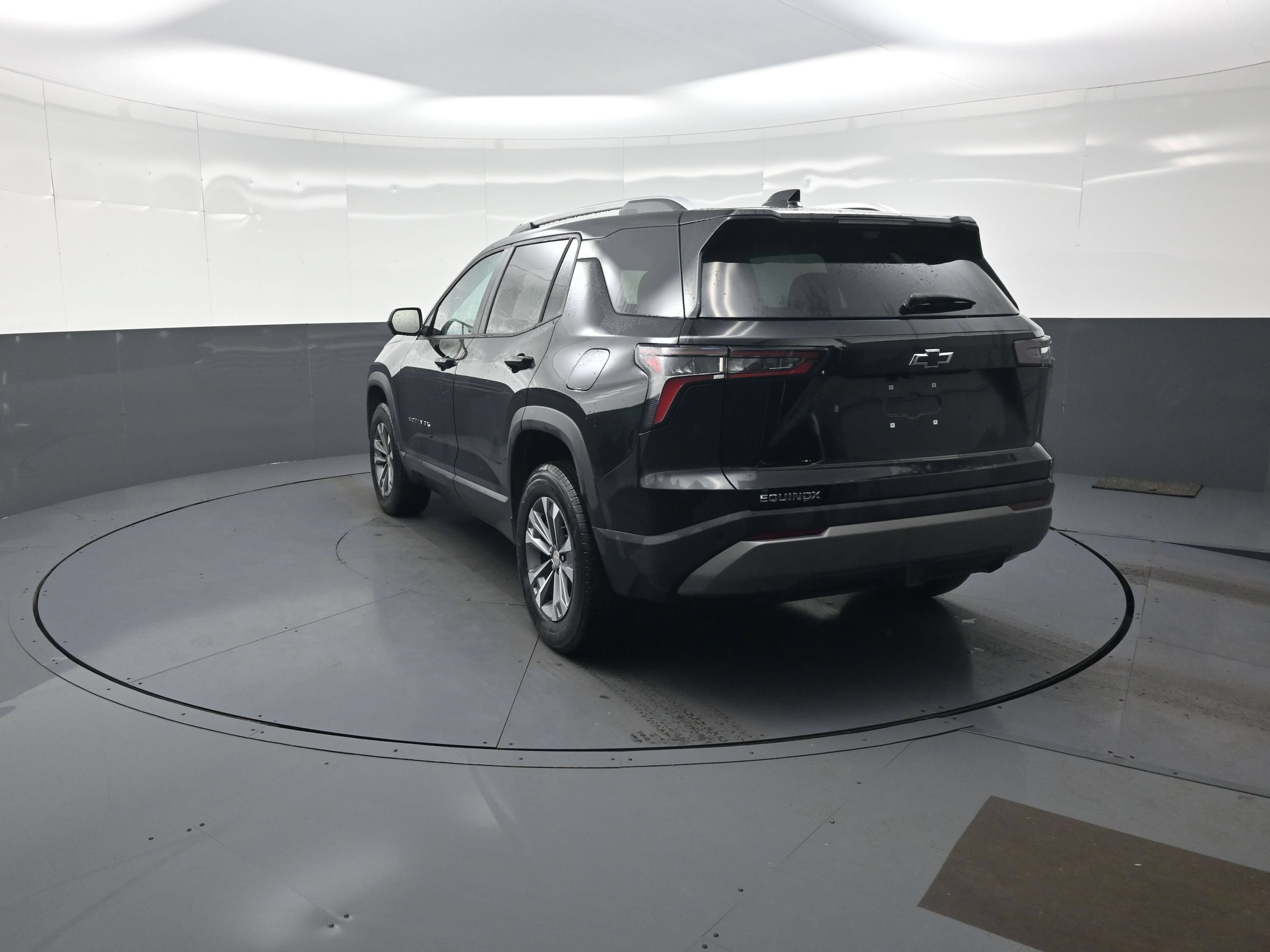 2026 Chevrolet Equinox LT - Photo 5
