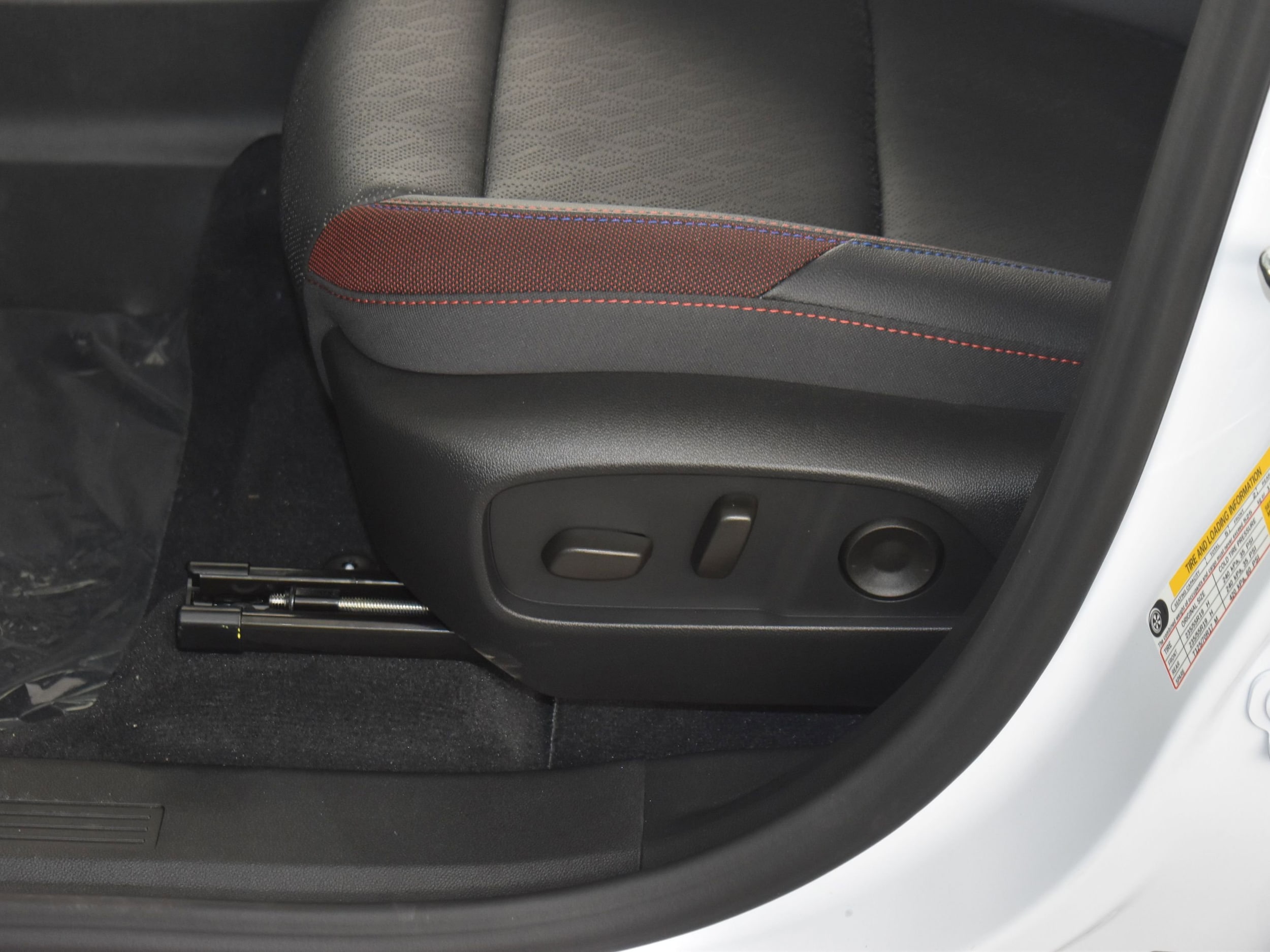 2026 Chevrolet Equinox RS - Photo 8