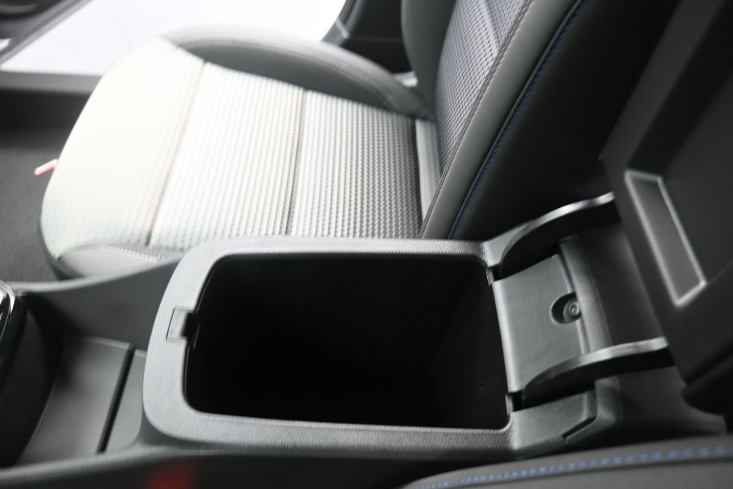 2026 Chevrolet Trax LT - Photo 34