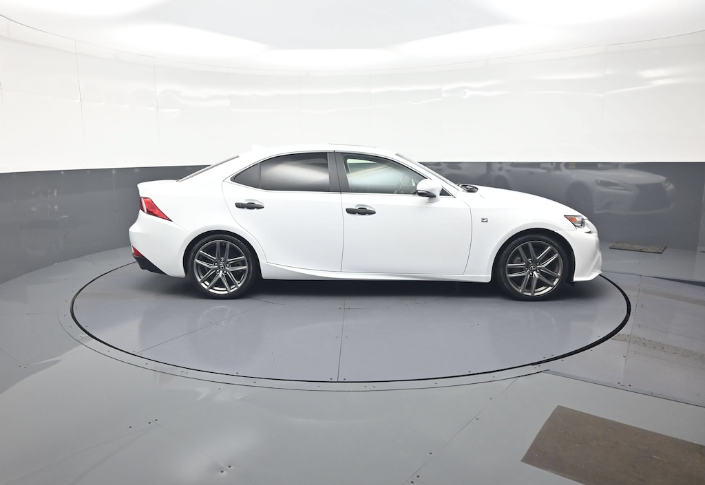 Used 2016 Lexus IS 200t 4dr Sdn