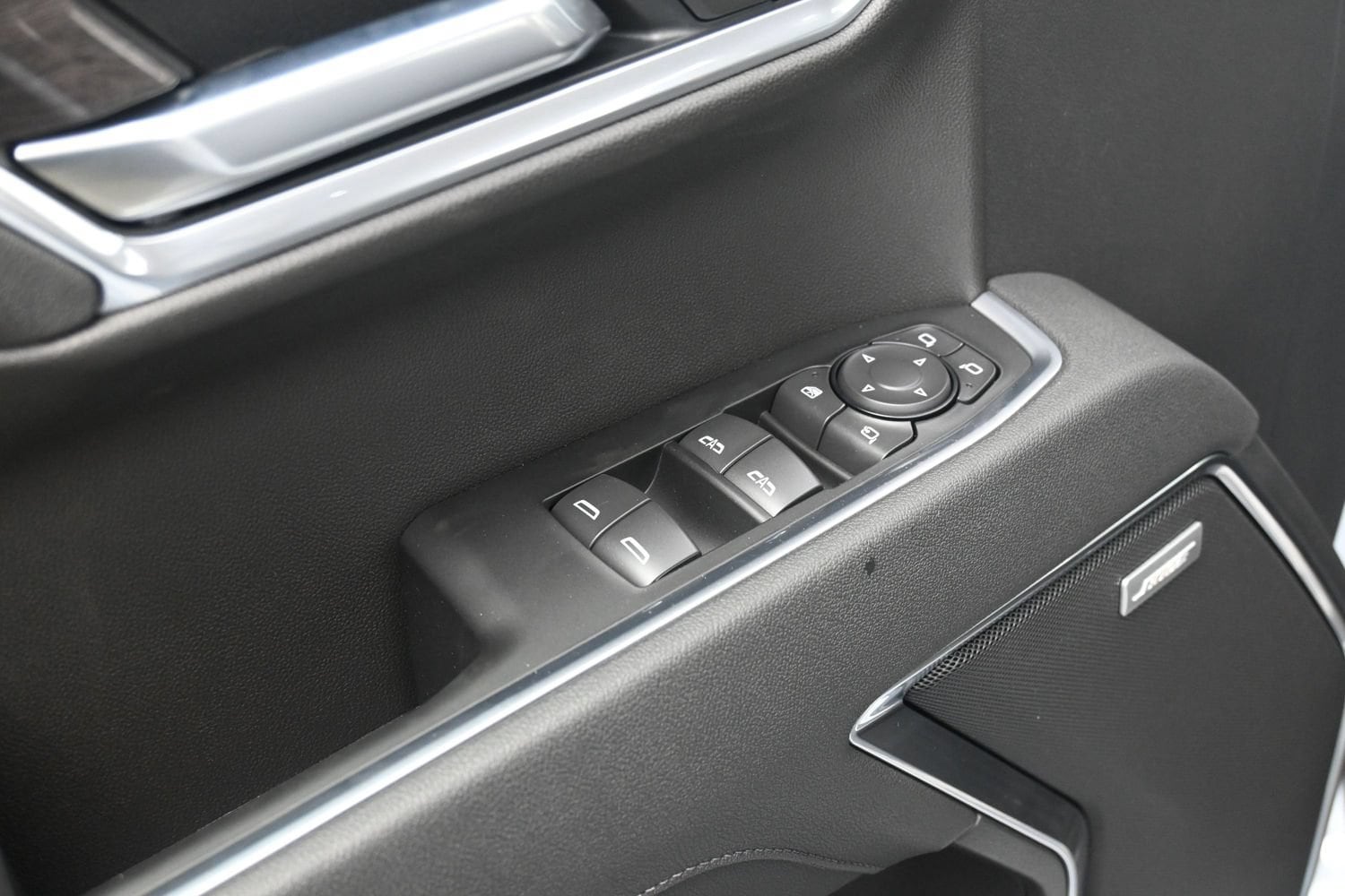 2026 Chevrolet Silverado 1500 LTZ - Photo 15