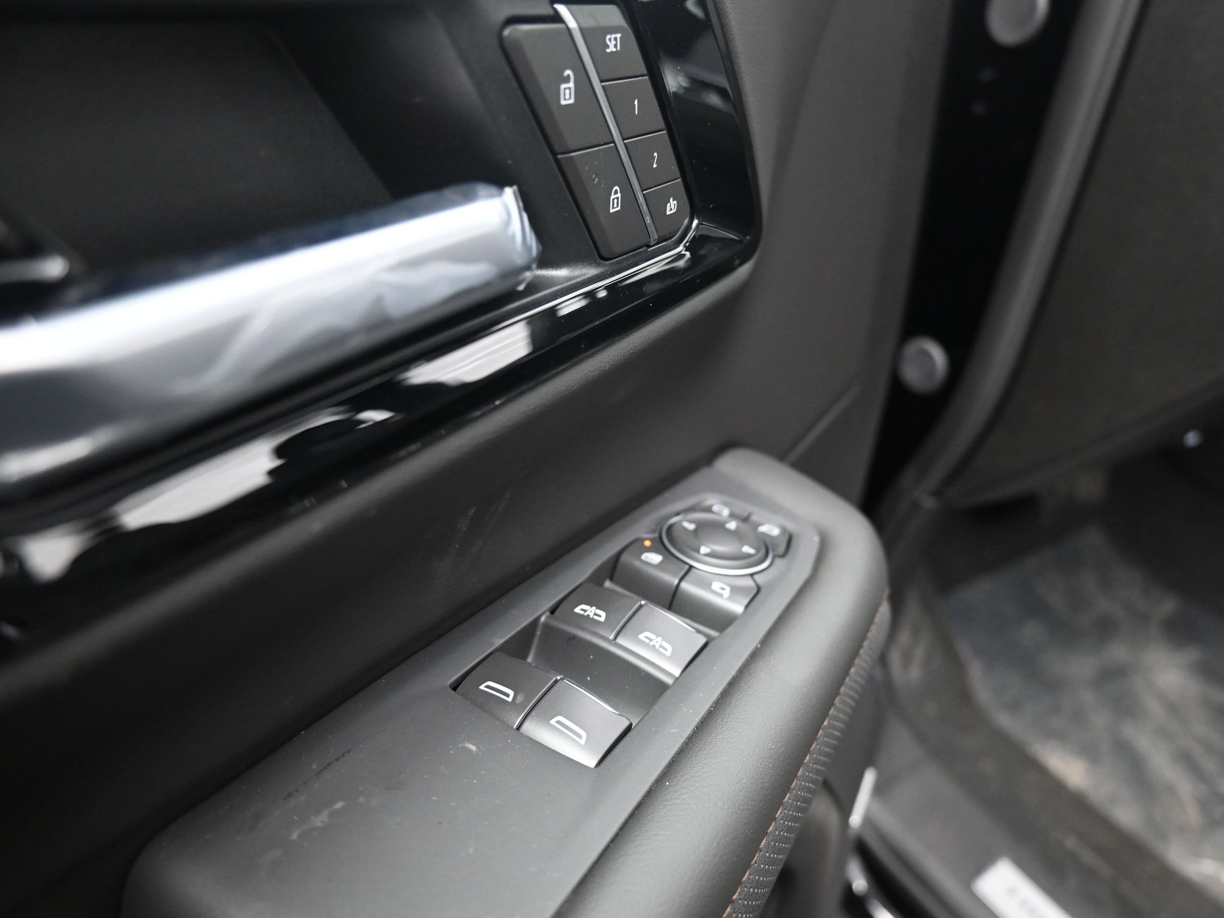 2026 Chevrolet Suburban High Country - Photo 18