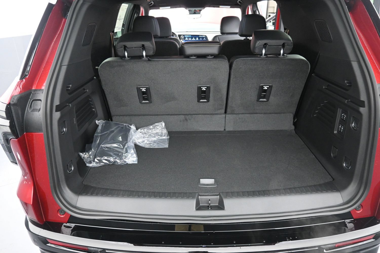 2027 Chevrolet Traverse High Country - Photo 43