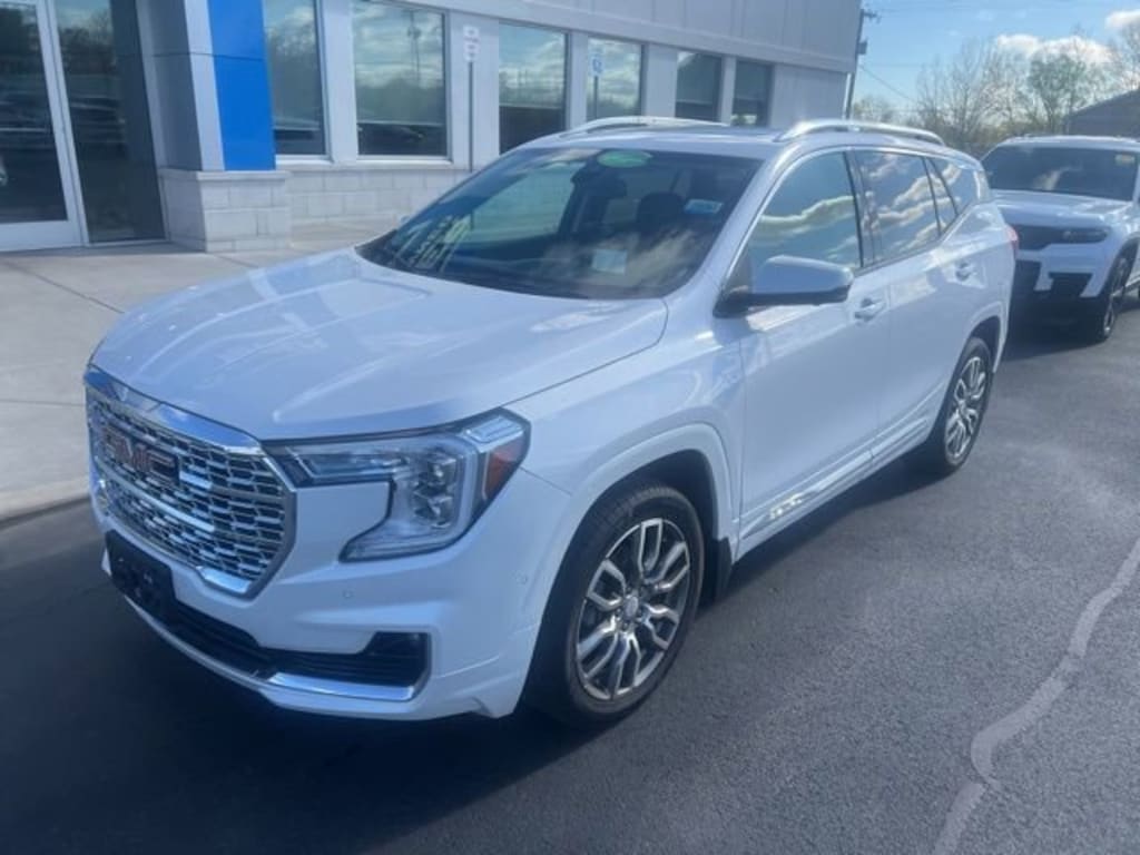 Used 2023 GMC Terrain Denali SUV