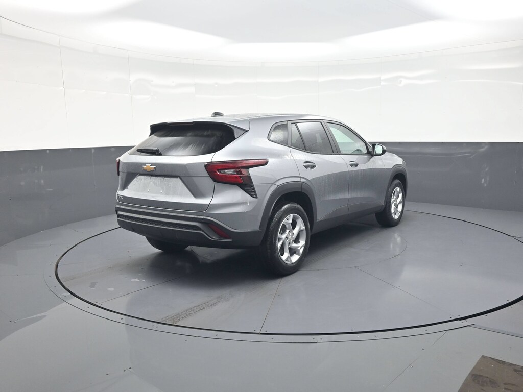 New 2026 Chevrolet Trax LS SUV