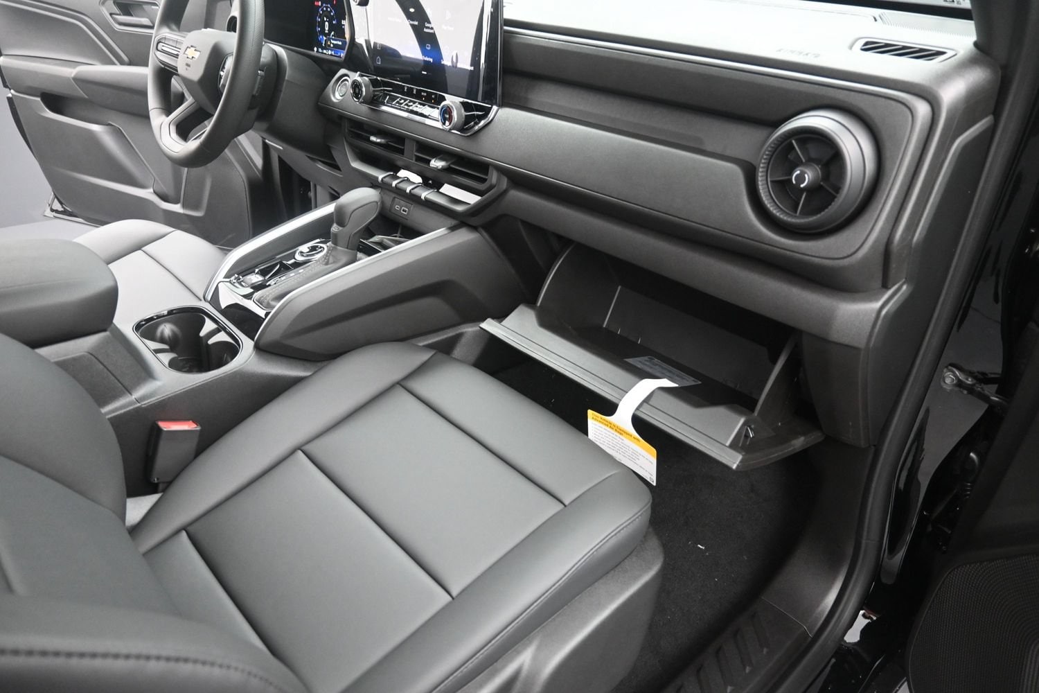 2026 Chevrolet Colorado Work Truck - Photo 38