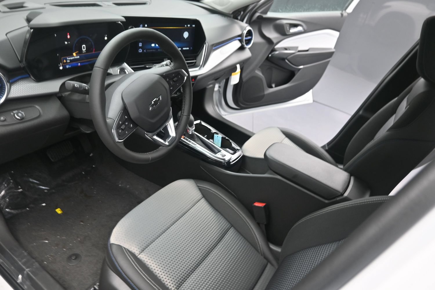 2026 Chevrolet Trax LT - Photo 18