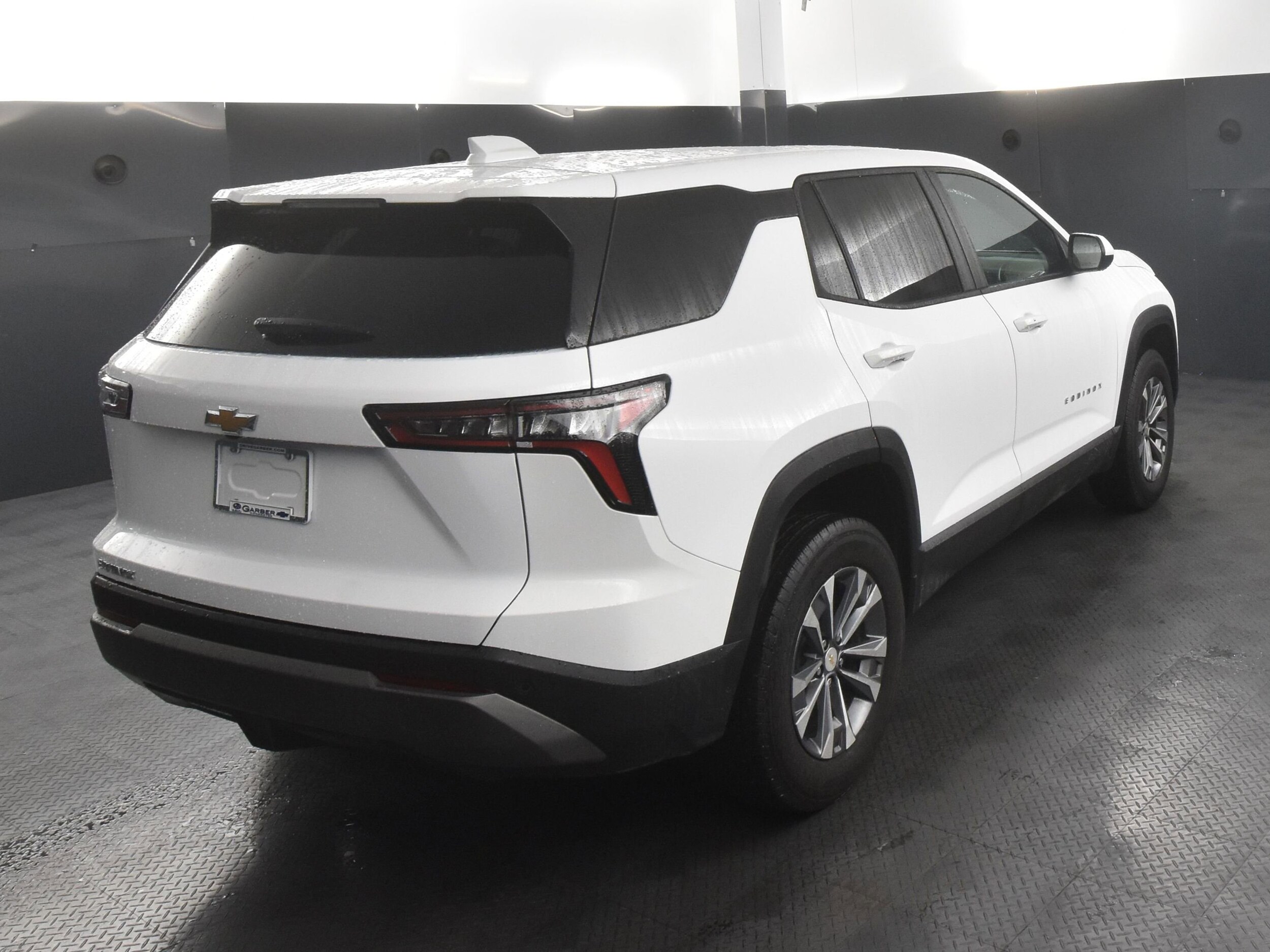 2025 Chevrolet Equinox LT photo 4