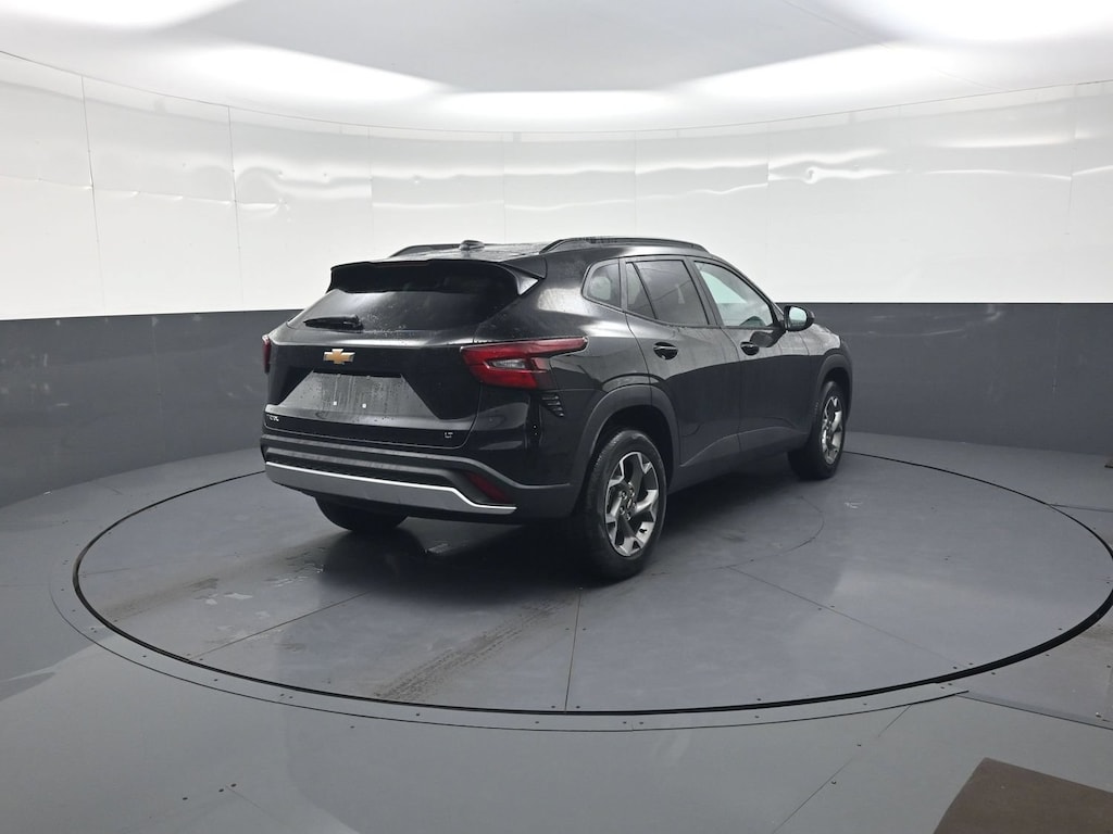 New 2026 Chevrolet Trax LT SUV