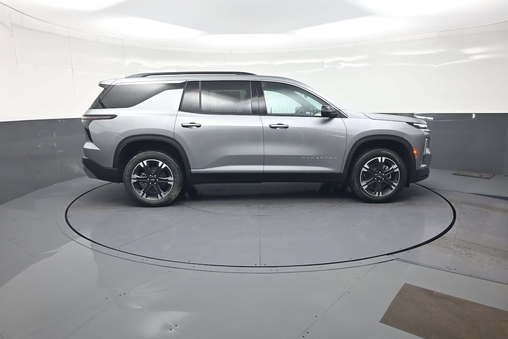 New 2027 Chevrolet Traverse LT SUV