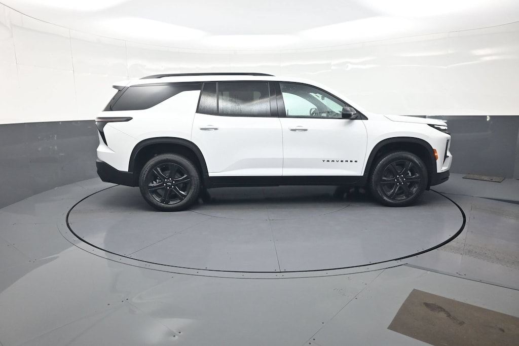 New 2027 Chevrolet Traverse LT SUV