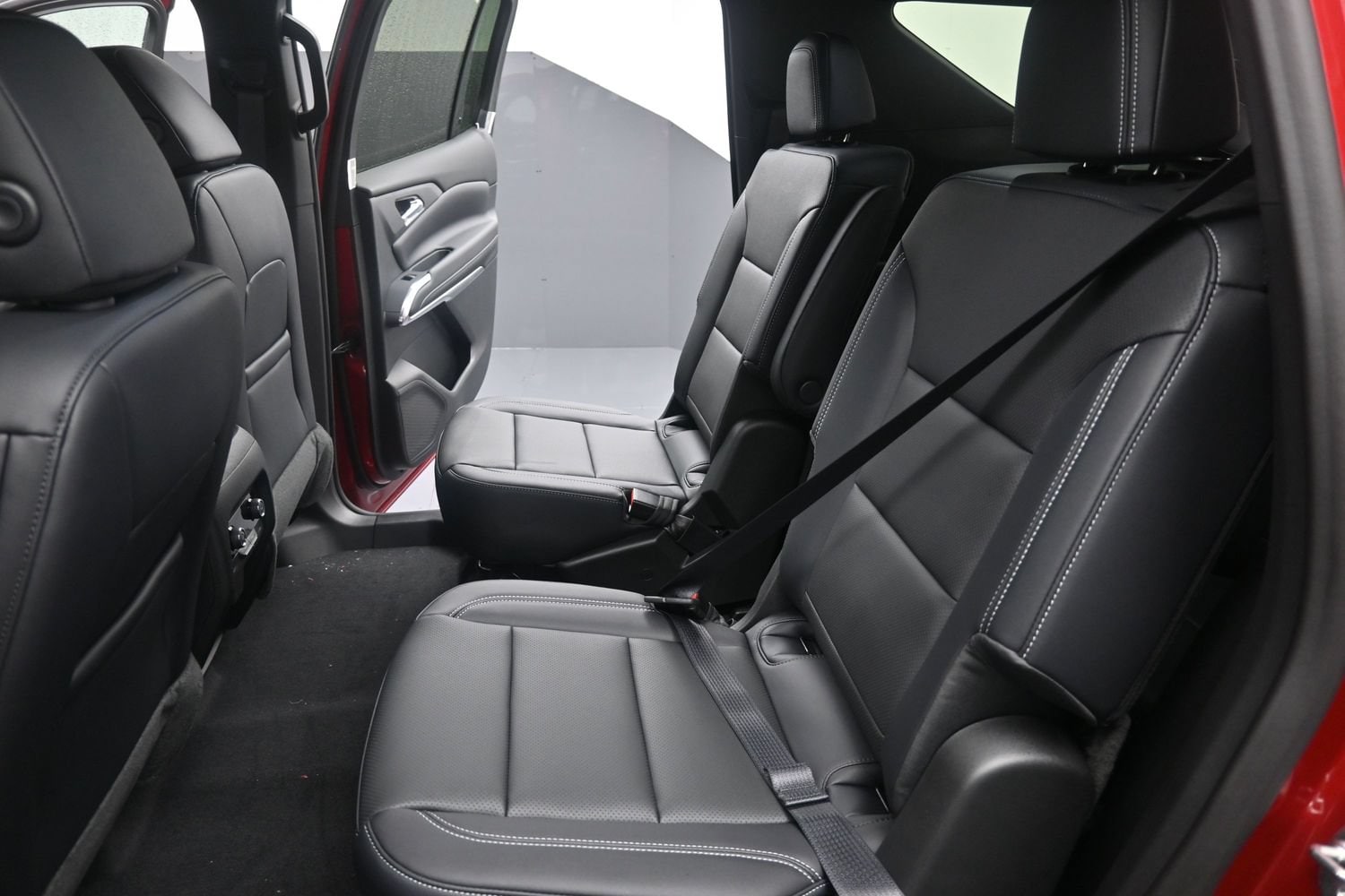 2026 Chevrolet Traverse LT - Photo 35