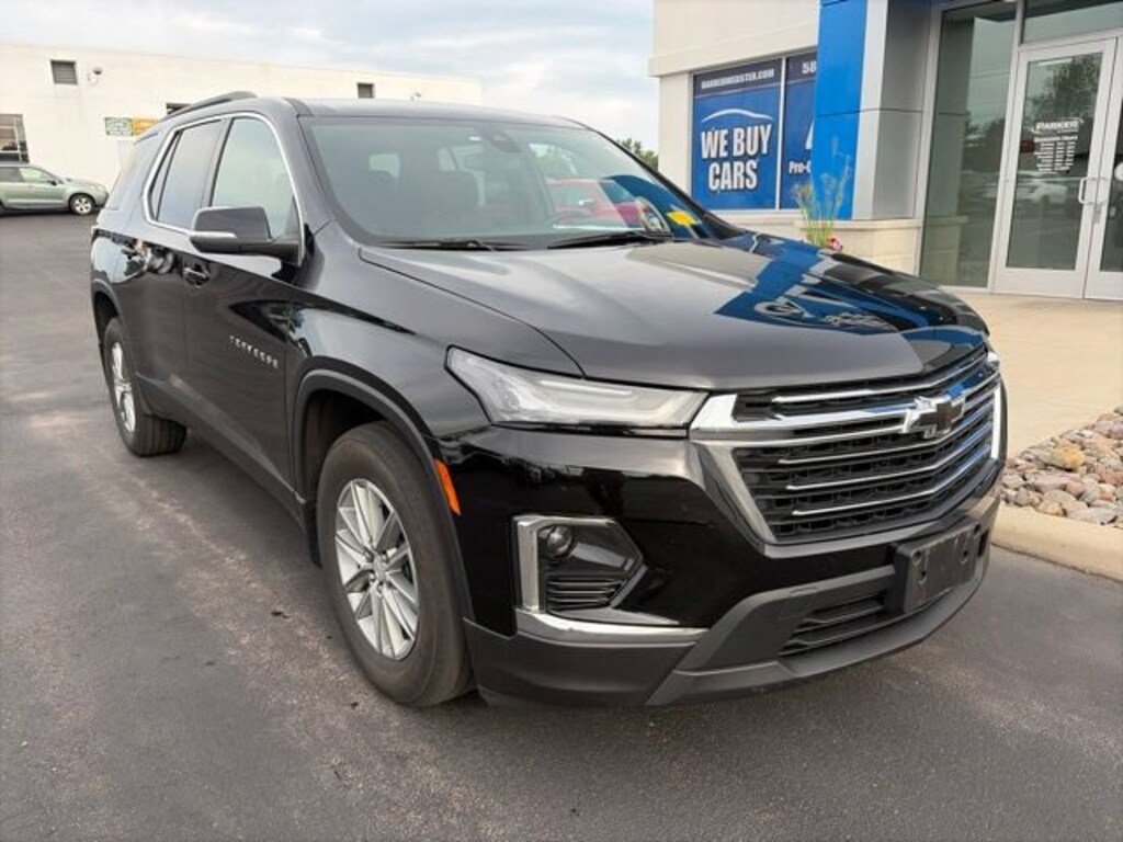 Used 2023 Chevrolet Traverse LT Cloth SUV