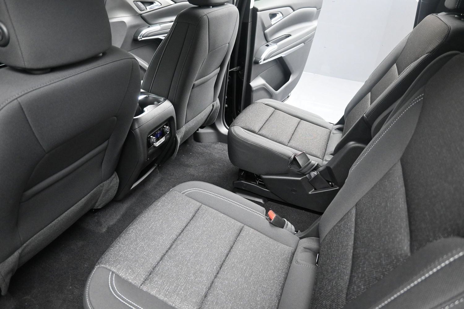 2026 Chevrolet Traverse LT - Photo 35