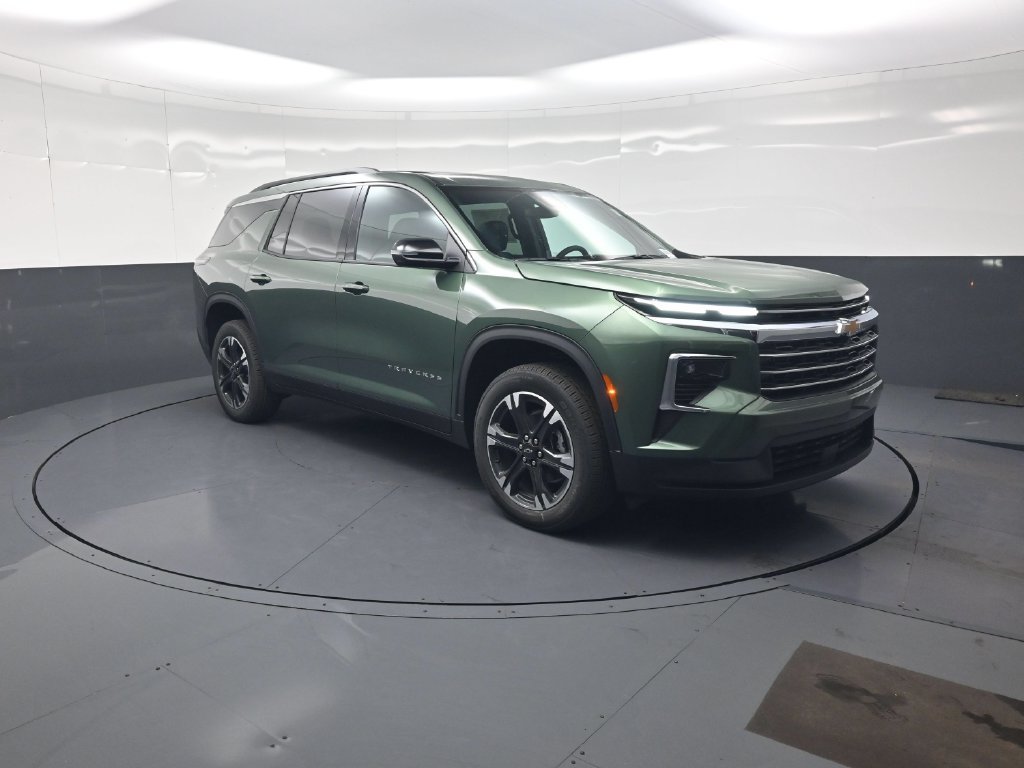 2027 Chevrolet Traverse LT SUV