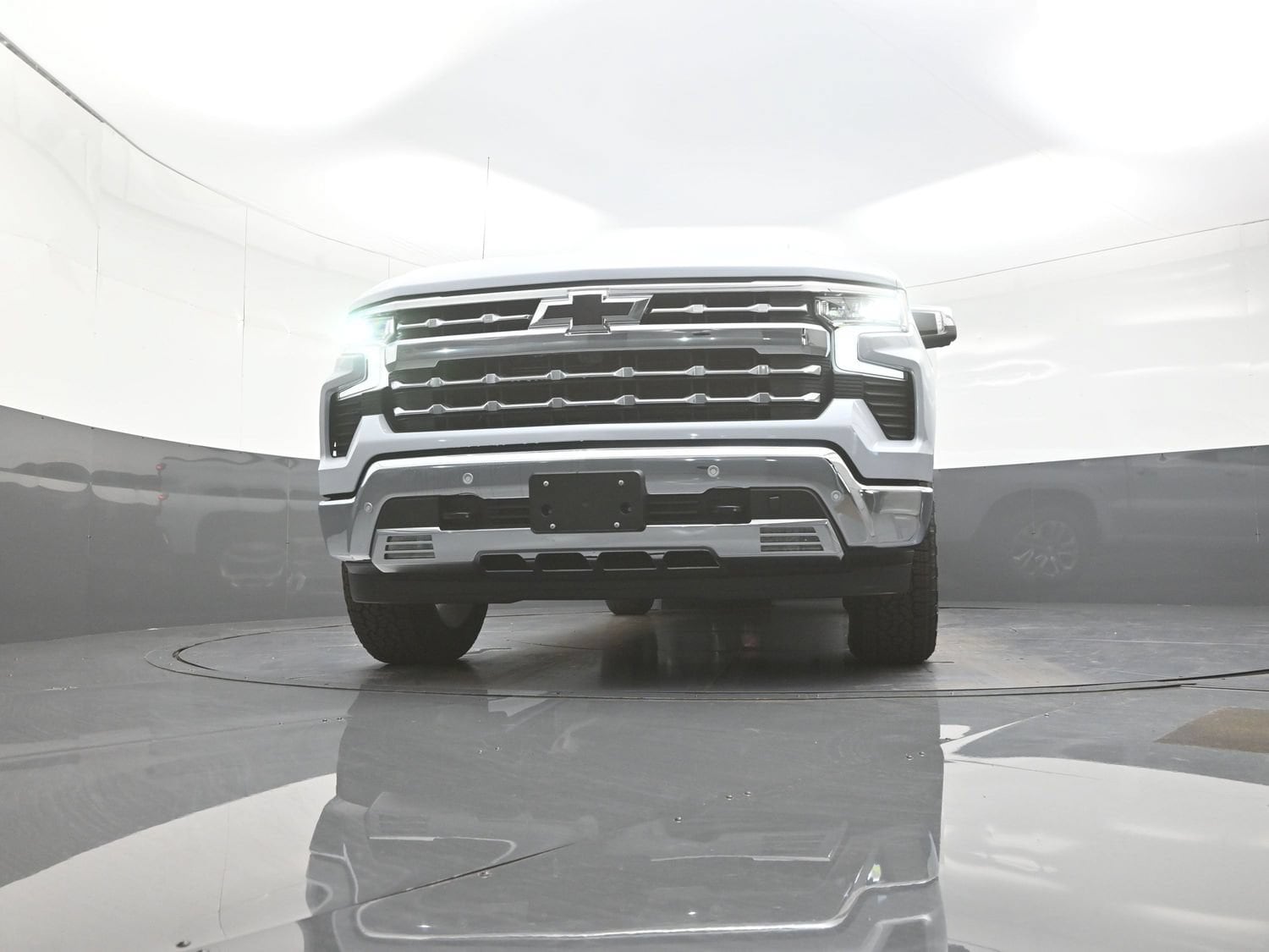2026 Chevrolet Silverado 1500 LTZ - Photo 10