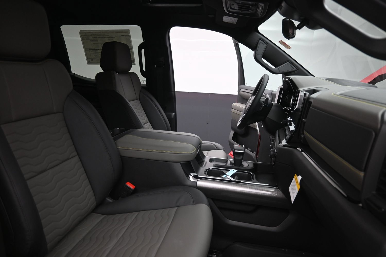 2026 Chevrolet Silverado 1500 ZR2 - Photo 42