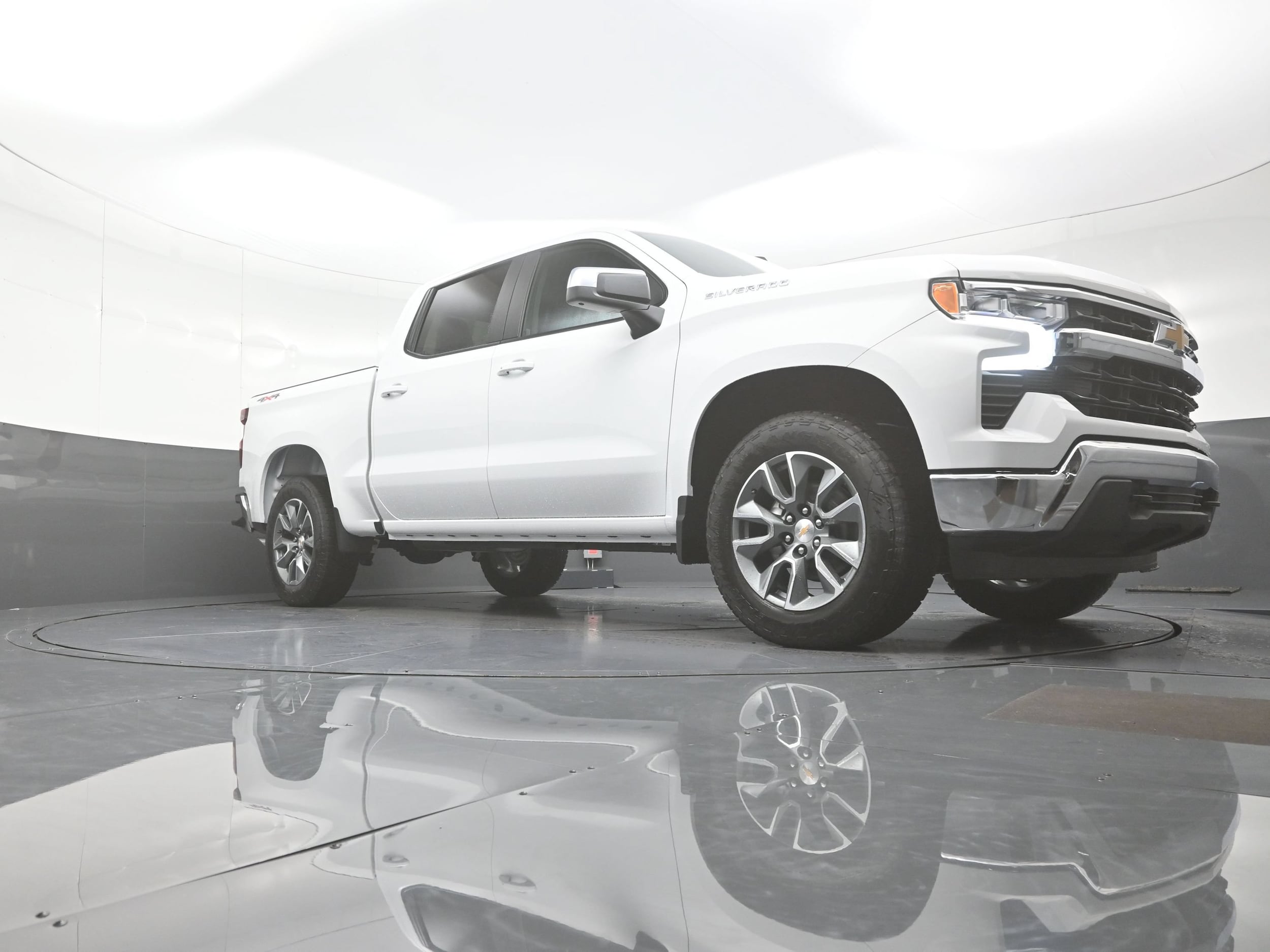2026 Chevrolet Silverado 1500 LT - Photo 9
