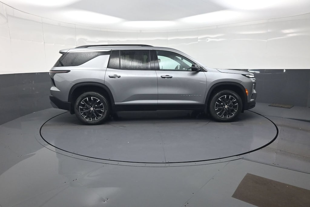 New 2026 Chevrolet Traverse LT SUV