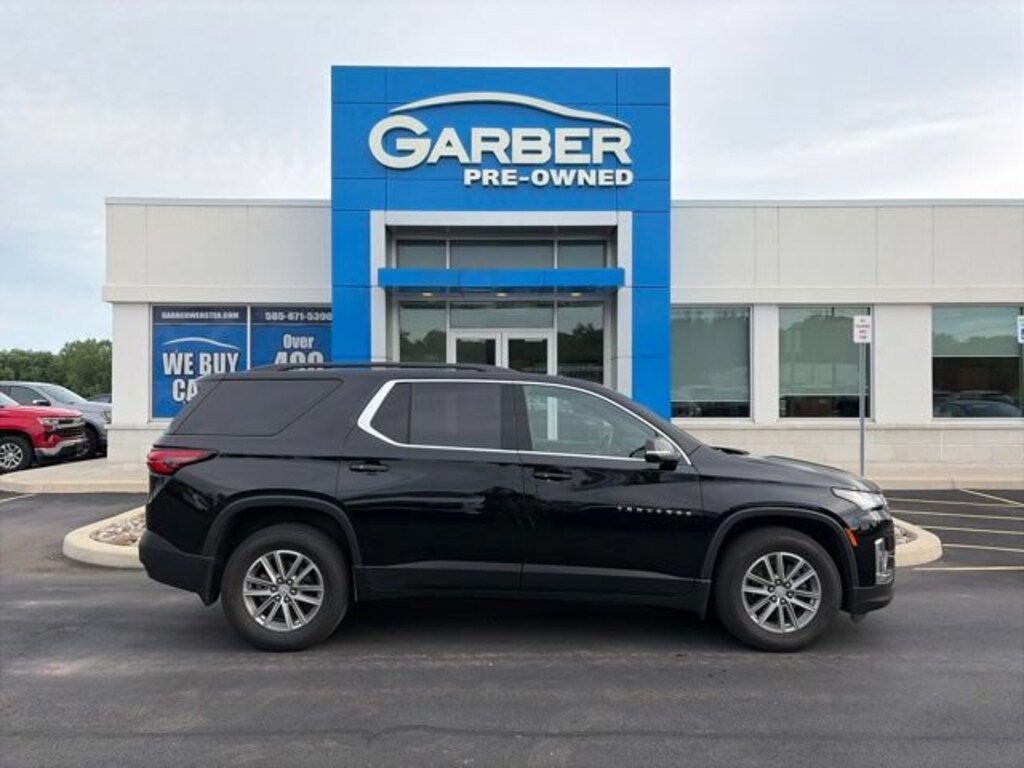 Used 2023 Chevrolet Traverse LT Cloth SUV