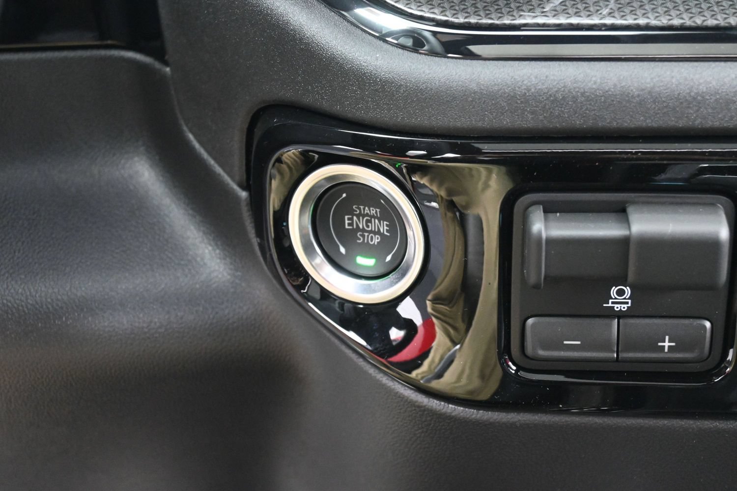 2026 Chevrolet Silverado 1500 ZR2 - Photo 32