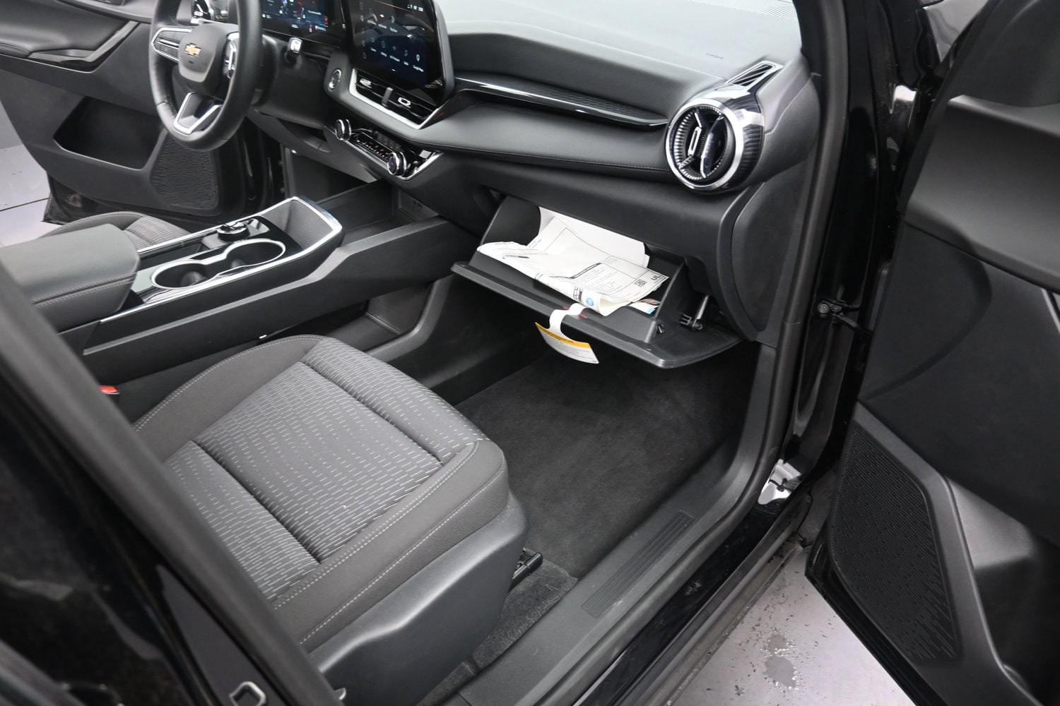 2026 Chevrolet Equinox LT - Photo 43