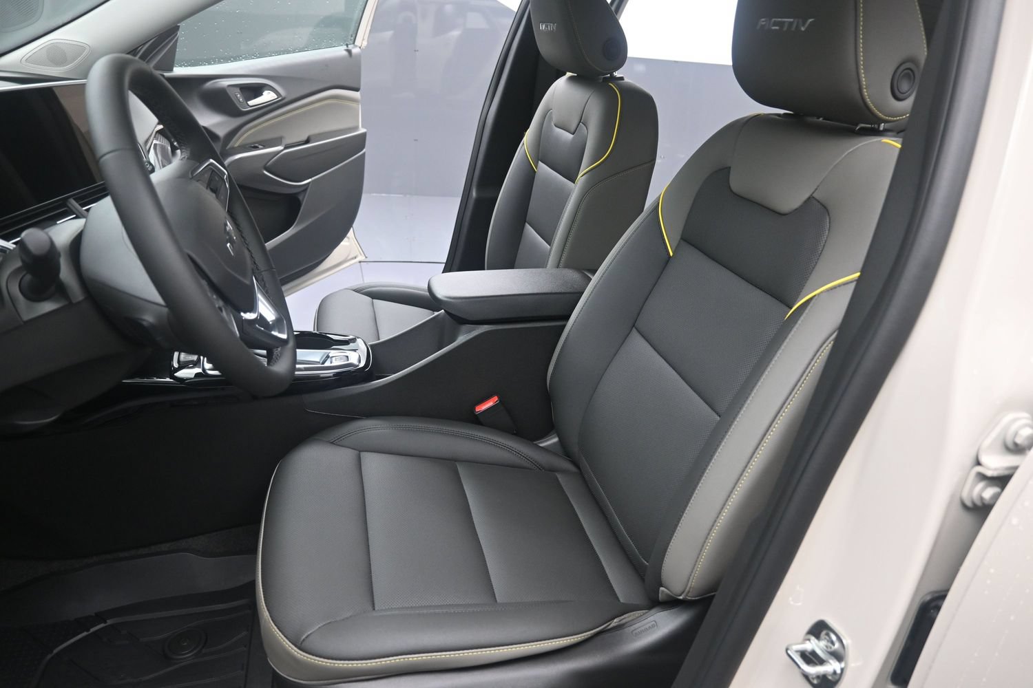 2026 Chevrolet Trax Activ - Photo 17