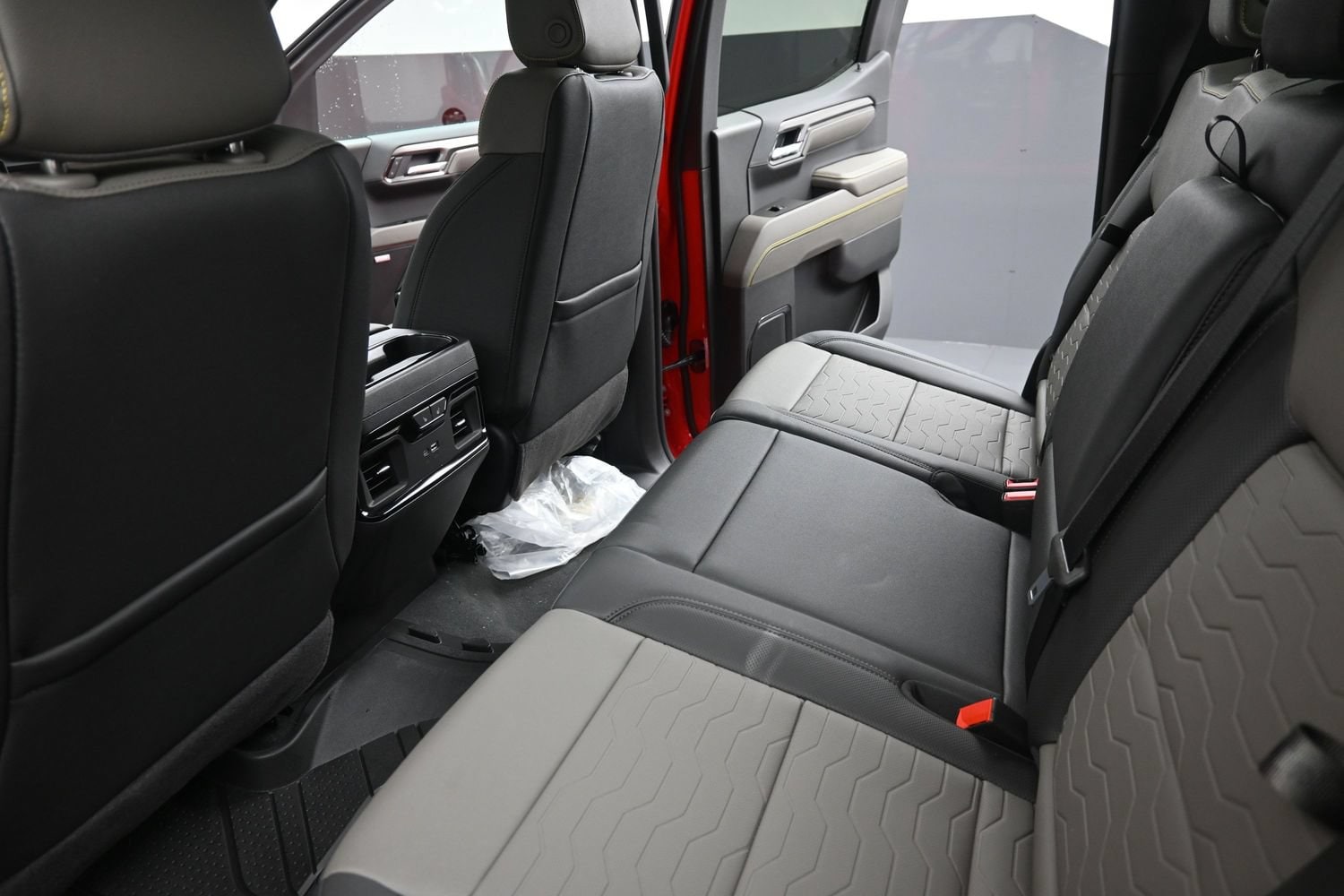 2026 Chevrolet Silverado 1500 ZR2 - Photo 38