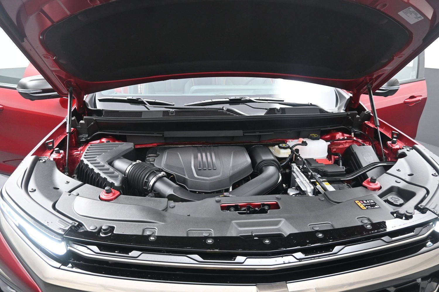 2027 Chevrolet Traverse High Country - Photo 16