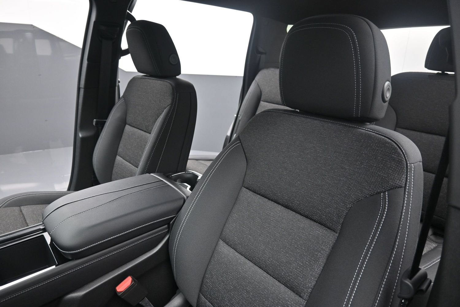 2026 Chevrolet Traverse LT - Photo 18