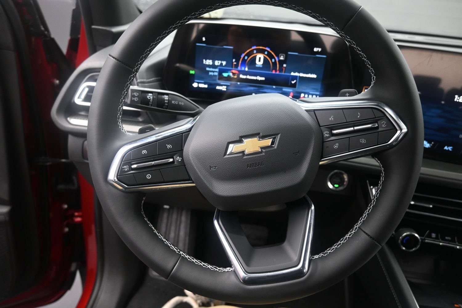 2026 Chevrolet Traverse LT - Photo 25