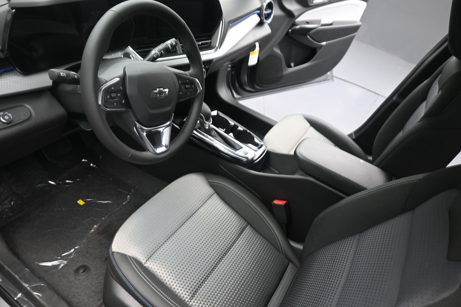 2026 Chevrolet Trax LT - Photo 18